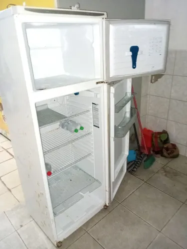Vendo geladeira