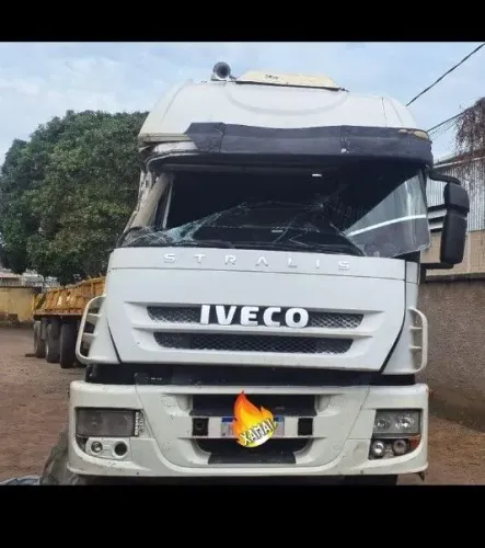VENDO OU TROCO iveco stralis 