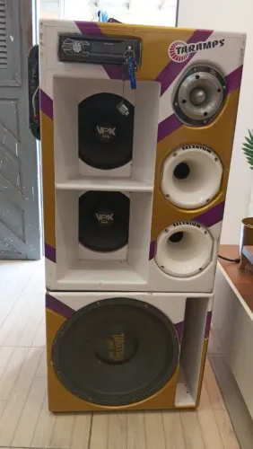 Vendo som automotivo Bob
