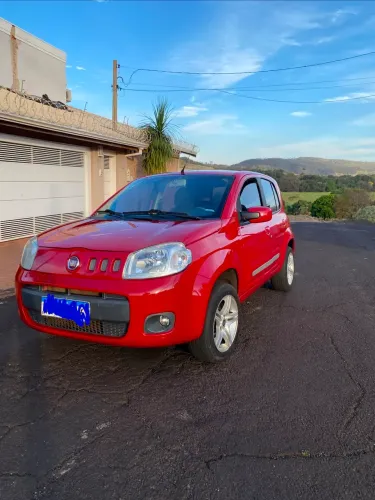 Fiat Uno Attractive 1.4 EVO Fire Flex 8V 4P 2011