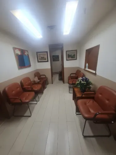 Sala em Copacabana, 90m2 com garagem