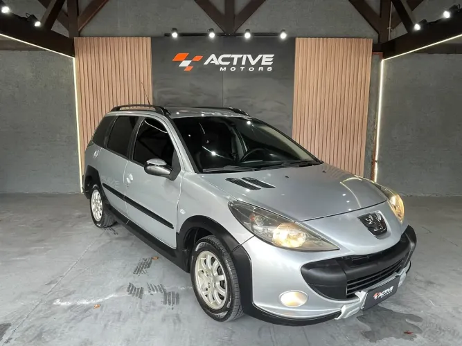 Peugeot 207 SW Escapade 1.6 16V Flex 5P 2010