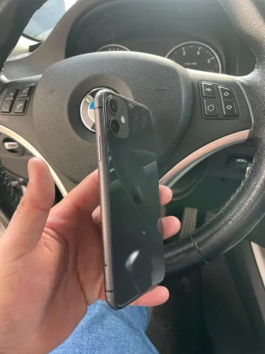 Vendo IPhone 11 64 gb 