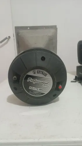 Drive Key Bass KD 770 MH Profissional + corneta