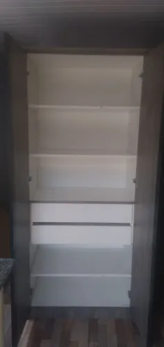 Guarda roupa MDF impecável