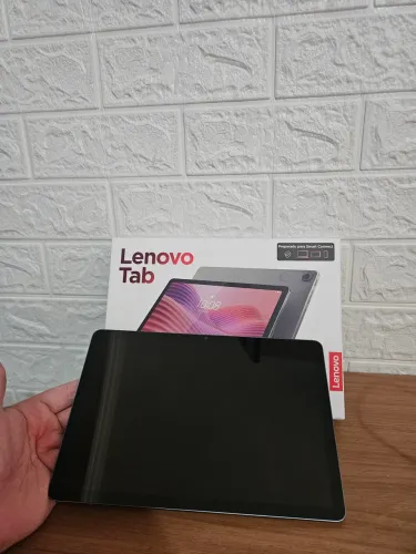 Tablet Lenovo Tab 4G Modelo: TB311XU