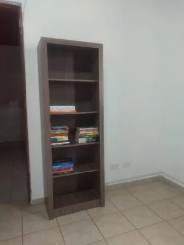 Livreiro / Armario com prateleiras