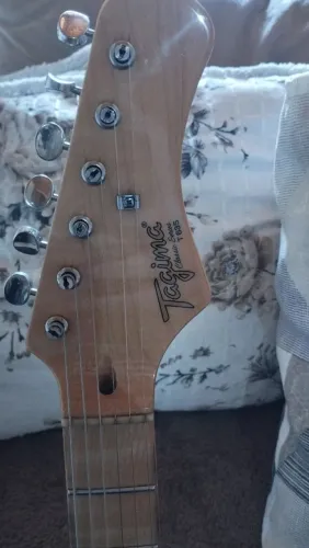 Guitarra Tagima t635