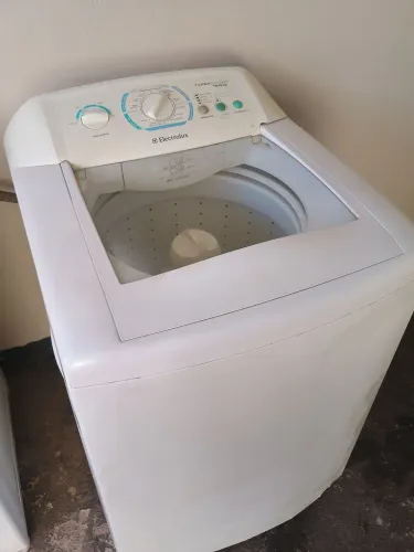 Máquina de lavar roupa Electrolux 12 kg funcionando perfeitamente todas as funções ok