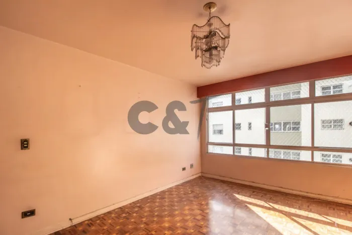 Apartamento - 4 Dormitórios (1 Suíte) à Venda na Vila Mariana, São Paulo/SP.