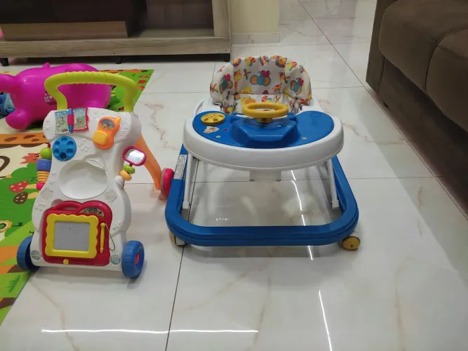 Andador e andajar para bebê 