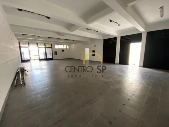 Loja com 200 m² na Virgilio Malta, próximo a Av Duque de Caxias - Vila Mesquita, Bauru SP