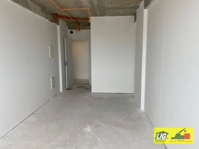 Ponto comercial/Loja/Box para aluguel possui 27 metros quadrados