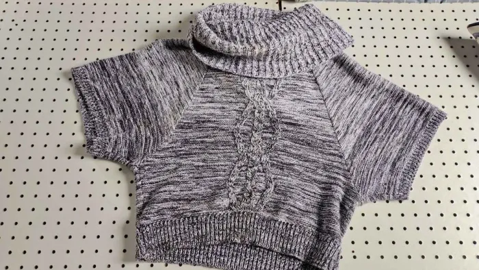 Cropped de frio/ cardigã gola Alta ALL Side Tam M