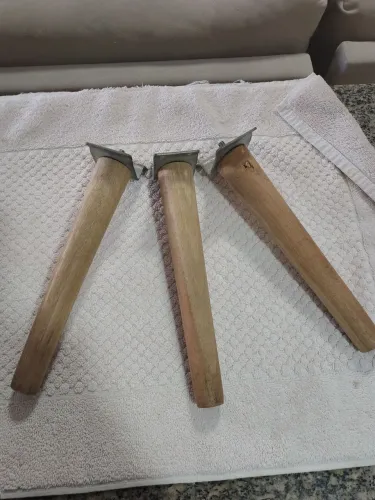Conjunto de pés palito - madeira natural