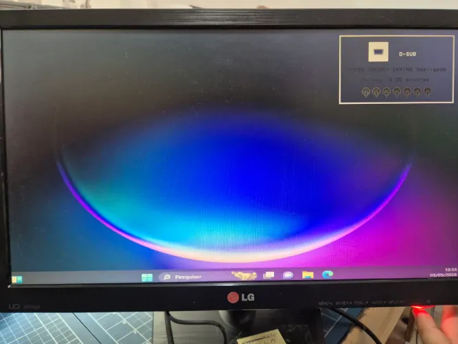 Monitor LG 20 polegadas Flatron modelo 20en33ss (com defeito)