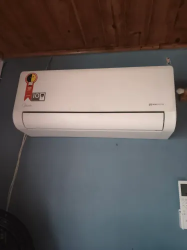 Ar condicionado split 12000 BTUs MIDEA
