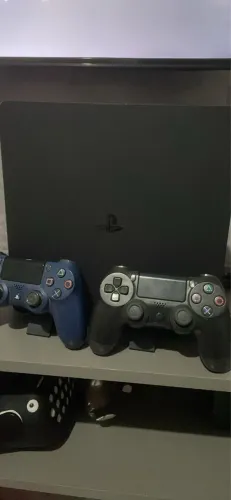 PlayStation 4 (PS4) 1TB