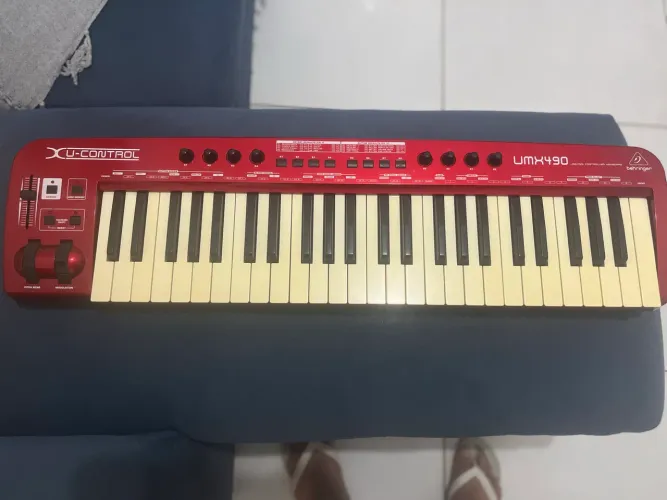 Controlador behringer umx490
