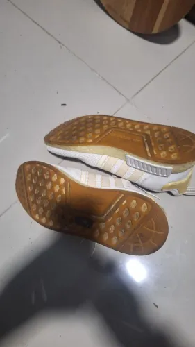 Tênis adidas