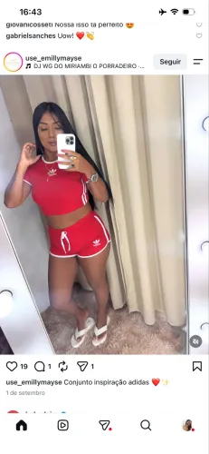 Conjunto adiadas