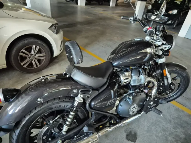 ROYAL ENFIELD - Super Meteor 650 - Astral Preta - 2026/2026.