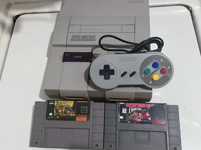 Super Nintendo com DK 1 e DK2 top