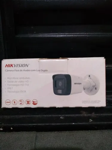 4 CAMERAS HIKVISION HD COLORIDA ÁUDIO 