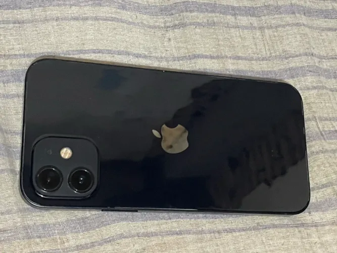 iPhone 12 , 64 gigas . Apple..