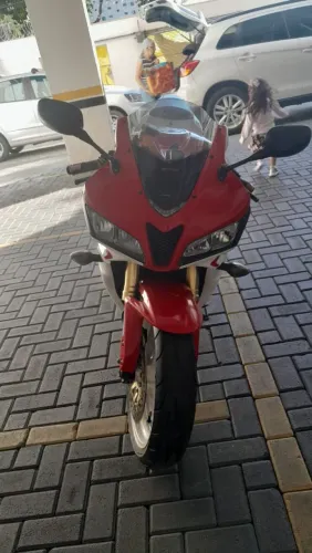 VENDE-SE CBR600RR