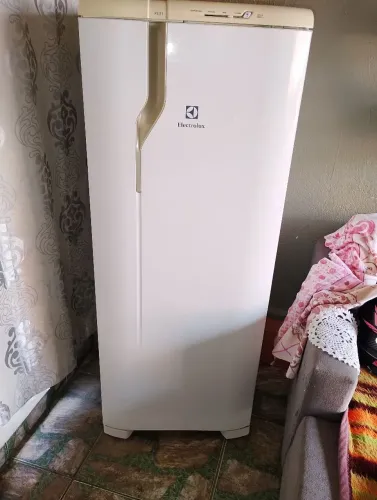 Geladeira Electrolux 110 volts 
