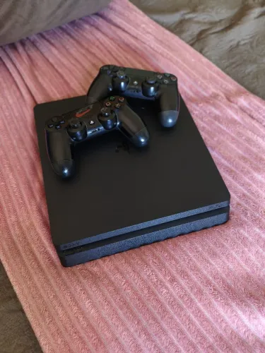 PS4 Slim Sony