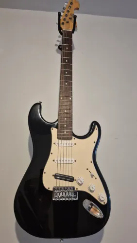 Guitarra MG22 Memphis