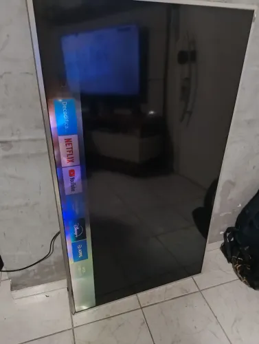 Tv sansung 55k com defeito ( tela escuta )