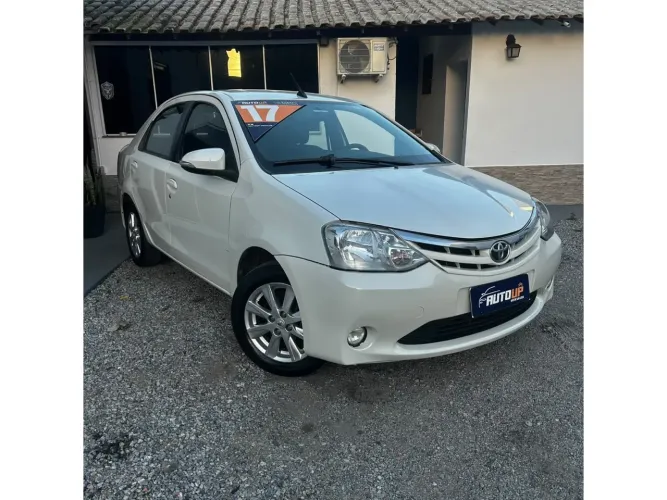 Toyota Etios XLS Sedan 1.5 Flex 16V 4P Aut. 2017
