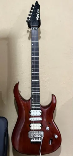 Guitarra CORT viva Gold