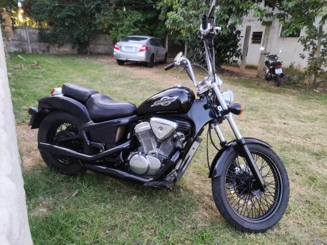 Shadow 600