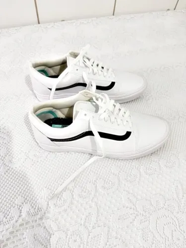 Tenis