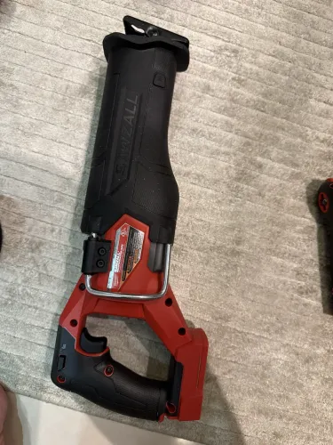 Milwaukee M18 FUEL SAWZALL (modelo 2821-20)