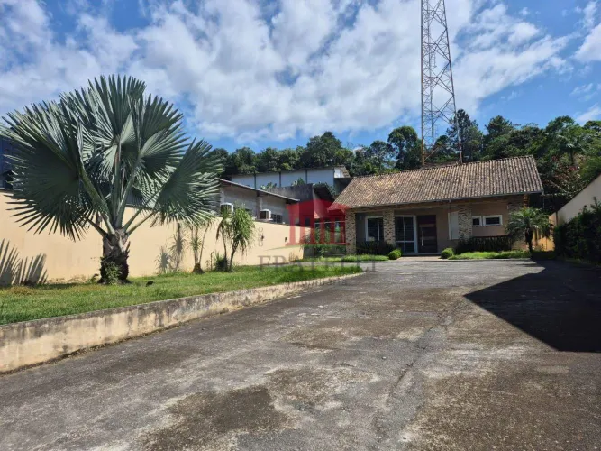 Casa com 3 dormitórios à venda, 150 m² por R$ 1.010.000,00 - Itinga - Joinville/SC