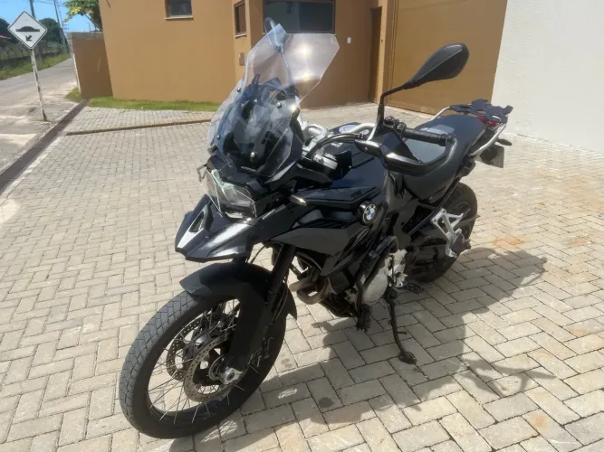 BMW F850 Premium Triple Black 2022