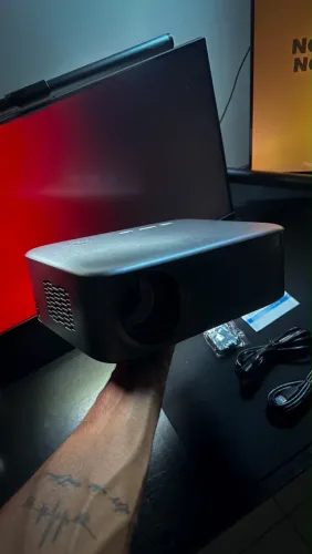 PROJETOR INTELIGENTE CC06 | NETFLIX OFICIAL | WI-FI E BLUETOOTH 5.2