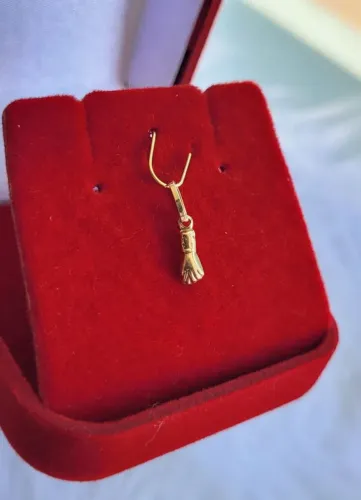 Pingente Figa mini Ouro 18k