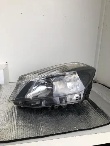 Farol Mercedes Classe A W176 Original HELLA 