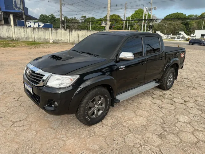 Toyota Hilux CD SRV D4-d 4X4 3.0 TDI Dies 2014