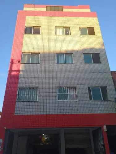 Prédio para venda possui 1000 metros quadrados com 19 quartos em Boca do Rio - Salvador - 