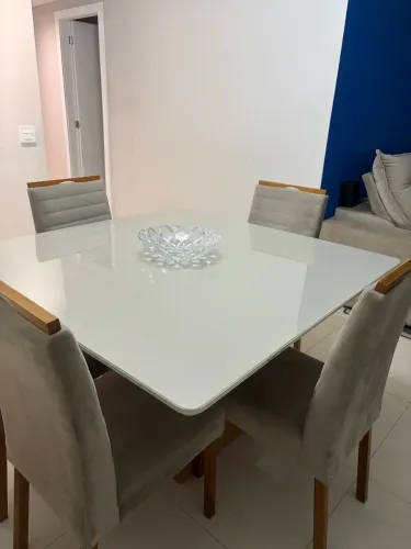 ? Mesa de jantar 6 lugares
