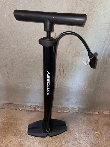 Bomba de Ar de Chão Absolute para Bicicleta