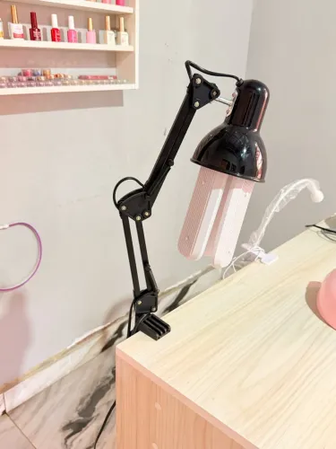 Luminária de mesa manicure