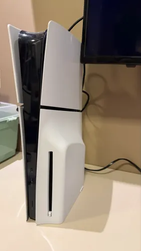 PS5 SLIM COM LEITOR + 1TB